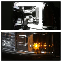 Cargar imagen en el visor de la galería, Spyder 05-07 Ford F250/350/450 SD Ver 2 Proj Headlights - Light Bar DRL - Black PRO-YD-FS05V2-LB-C