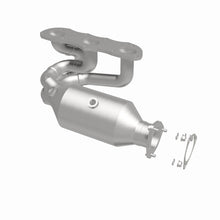 Cargar imagen en el visor de la galería, Magnaflow 12-16 Porsche 911 Carrera H6 3.4L OEM Grade Direct-Fit Catalytic Converter