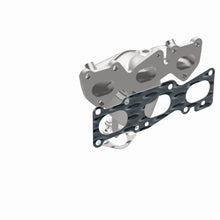 Cargar imagen en el visor de la galería, MagnaFlow Rear Converter Manifold Direct Fit 12-17 Hyundai Azera 3.3L