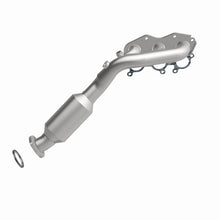 Cargar imagen en el visor de la galería, MagnaFlow Direct-Fit OEM Grade Federal Catalytic Converter 16-17 Lexus IS300/IS350 V6 3.5L