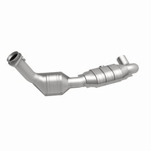 Cargar imagen en el visor de la galería, MagnaFlow Conv DF 01 Ford Trucks 4.6L