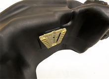 Cargar imagen en el visor de la galería, Titan Fuel Tanks 17-23 Ford F-250 65 Gal. Extra HD Cross-Linked PE XXL Mid-Ship Tank - Crew Cab LB