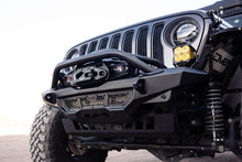 Cargar imagen en el visor de la galería, Parachoques delantero DV8 Offroad 18-23 Wrangler JL/Gladiator JT Spec Series