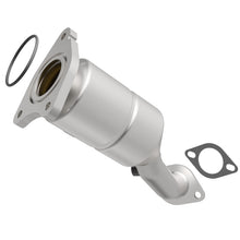 Cargar imagen en el visor de la galería, MagnaFlow Conv DF 04 Chevrolet Malibu 3.5L Passenger Side Front
