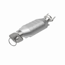 Cargar imagen en el visor de la galería, MagnaFlow Conv DF 05-07 Ford Freestyle 3.0L