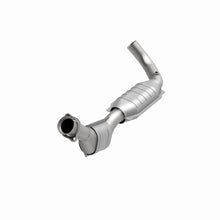 Cargar imagen en el visor de la galería, MagnaFlow Conv DF 97-98 Ford F-150 Pickup 4.2L D/S 4WD (49 State)
