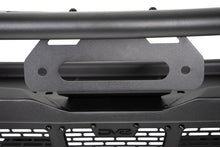 Cargar imagen en el visor de la galería, Parachoques delantero DV8 Offroad 18-23 Wrangler JL/Gladiator JT Spec Series