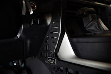 Cargar imagen en el visor de la galería, DV8 Offroad 22-23 Toyota Tundra Consola central Paneles Molle/Montaje de dispositivo