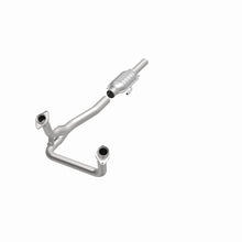 Cargar imagen en el visor de la galería, MagnaFlow Conv DF 84-95 Ford Truck 5.0L CA