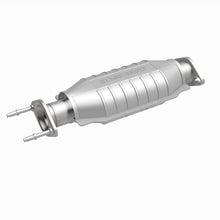 Cargar imagen en el visor de la galería, MagnaFlow Conv DF 98-00 Kia Sportage Trasero