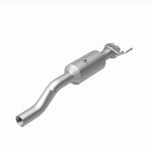 Cargar imagen en el visor de la galería, MagnaFlow 20-22 Ford F-350 Super Duty V8 7.3L Rear Underbody Direct Fit Catalytic Converter