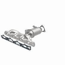 Cargar imagen en el visor de la galería, MagnaFlow 08-10 Pontiac G6 2.4L Underbody Direct Fit CARB Compliant Manifold Catalytic Converter