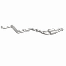 Cargar imagen en el visor de la galería, MagnaFlow Conv DF 94-97 MercedeS C280 2.8L