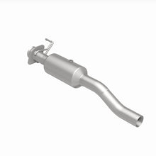 Cargar imagen en el visor de la galería, MagnaFlow 20-22 Ford F-350 Super Duty V8 7.3L Rear Underbody Direct Fit Catalytic Converter