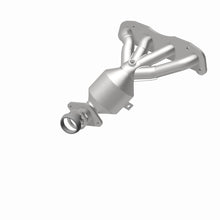Cargar imagen en el visor de la galería, MagnaFlow Conv Direct Fit 09-14 Sentra 2.0L Manifold