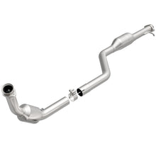 Cargar imagen en el visor de la galería, MagnaFlow Conv DF 99-02 Mercedes SL500 5.0L