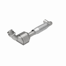 Cargar imagen en el visor de la galería, MagnaFlow Catalytic Converter DF 04-06 F-150 Pickup 5.4L 2WD D/S