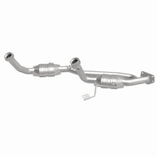 Cargar imagen en el visor de la galería, MagnaFlow Conv DF 04 Ford Freestar 3.9L