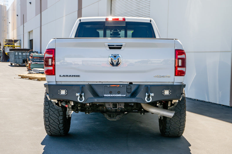 Parachoques trasero DV8 Offroad 19+ Ram 2500/3500