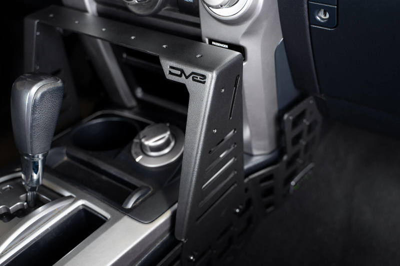 DV8 Offroad 10-23 Toyota 4Runner Consola central Paneles Molle y montaje de dispositivo