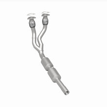 Cargar imagen en el visor de la galería, MagnaFlow Converter Direct Fit 02-05 Golf 2.8L Underbody