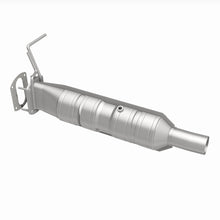 Cargar imagen en el visor de la galería, MagnaFlow 09-19 Ford F53 V10 6.8L Underbody 6.8L Direct Fit Catalytic Converter