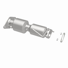 Cargar imagen en el visor de la galería, MagnaFlow Conv DF 13-15 Hyundai Veloster 1.6L Underbody