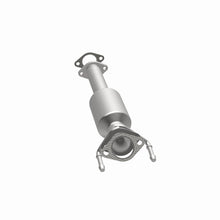 Cargar imagen en el visor de la galería, Magnaflow Conv DF 2012-2014 Sonic L4 1.8 OEM Underbody