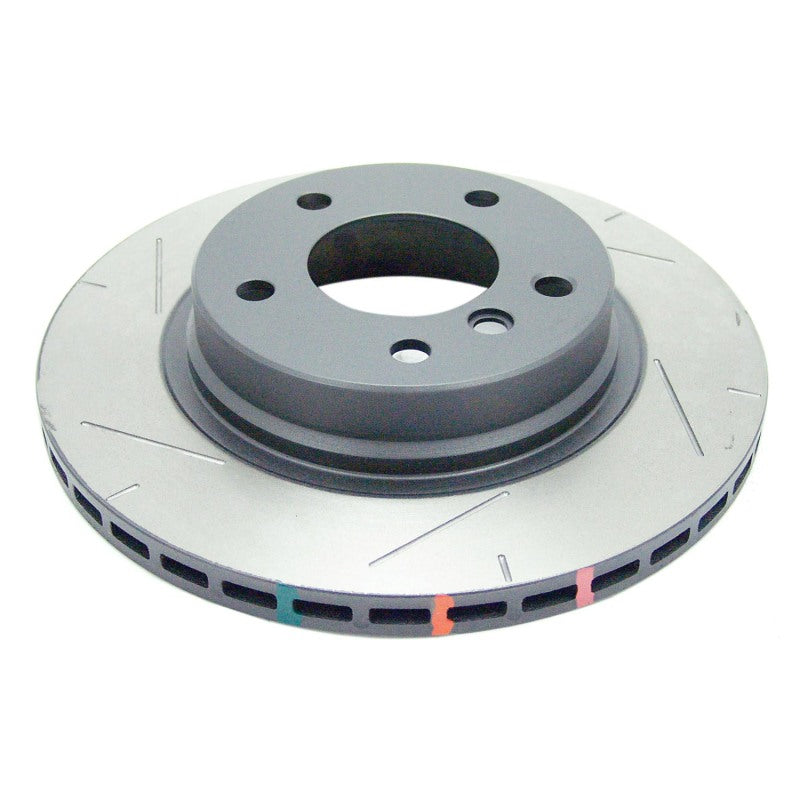DBA 99-00 BMW 328 / 01-05 325 / 00-01 323 (E46) Rotor trasero perforado y ranurado serie 4000