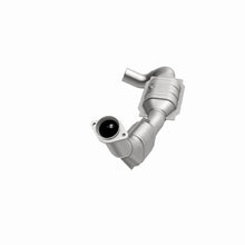 Cargar imagen en el visor de la galería, MagnaFlow Conv DF 01 Ford Trucks 4.6L