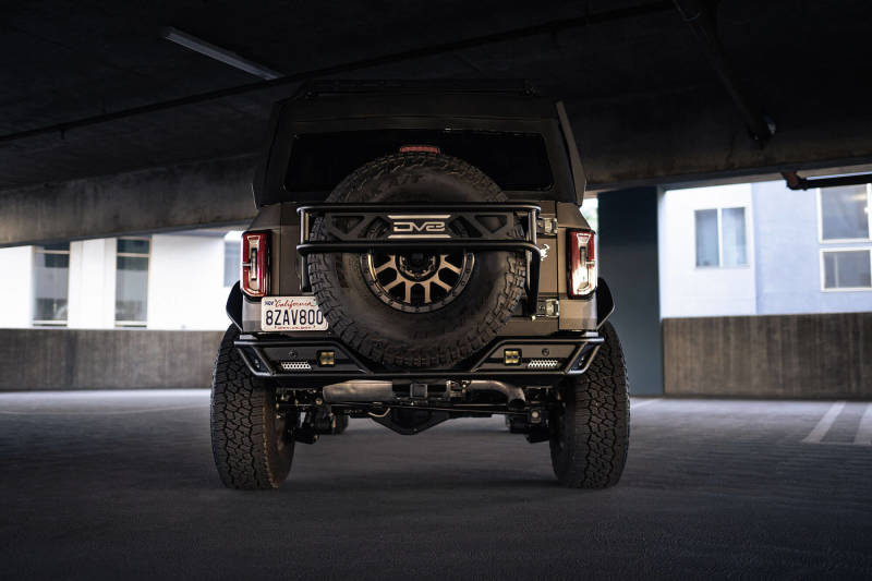 Parachoques trasero DV8 Offroad 21-23 Ford Bronco Competition Series