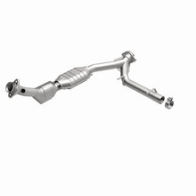 Cargar imagen en el visor de la galería, MagnaFlow Conv DF 03-04 Lincoln Navigator 5.4L P/S