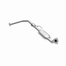 Cargar imagen en el visor de la galería, MagnaFlow Conv DF 00-04 Toyota Tundra V8 4.7L Gas