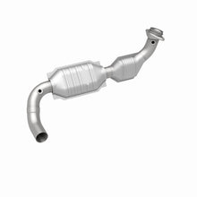 Cargar imagen en el visor de la galería, MagnaFlow Conv DF 01 Ford Trucks 5.4L