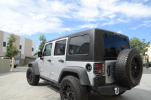 Cargar imagen en el visor de la galería, DV8 Offroad 07-18 Jeep Wangler JK Parte trasera cuadrada con techo rígido - 4 puertas