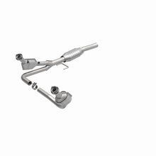 Cargar imagen en el visor de la galería, MagnaFlow Conv DF 00-03 Dodge Dakota 3.9L