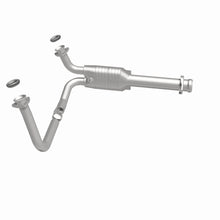 Cargar imagen en el visor de la galería, MagnaFlow Conv DF GM 1500/2500/Suburban 5.0L