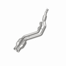 Cargar imagen en el visor de la galería, MagnaFlow Conv DF 99-03 Mercedes CLK430 4.3L