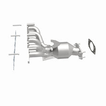 Cargar imagen en el visor de la galería, Magnaflow Conv DF 01-05 Volvo S60 2.4L Manifold