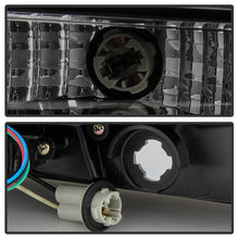 Cargar imagen en el visor de la galería, Spyder 05-09 Ford Mustang (Red Light Bar) LED Tail Lights - Smoke ALT-YD-FM05V3-RBLED-SM