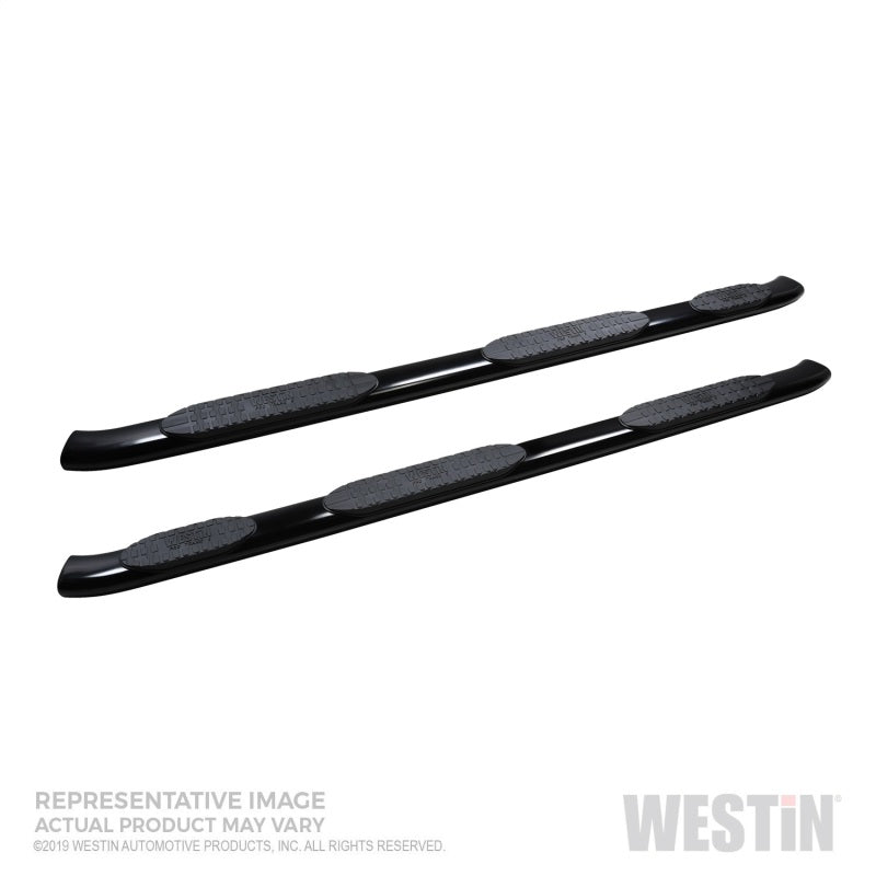 Westin 2019 Chevrolet Silverado Double Cab con caja de 6.5 pulgadas PRO TRAXX 5 W2W Barras de escalón Nerf ovaladas - Negro