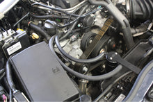 Cargar imagen en el visor de la galería, J&amp;L 12-15 Chevrolet Camaro ZL1 6.2L Passenger Side Oil Separator 3.0 - Black Anodized