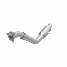 Cargar imagen en el visor de la galería, MagnaFlow Conv Direct Fit OEM 2004-2006 Chrysler Pacifica Underbody