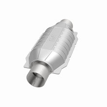 Cargar imagen en el visor de la galería, MagnaFlow Conv Univ 2.50inch w/ single O2