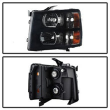 Cargar imagen en el visor de la galería, Xtune Chevy Silverado 07-13 Crystal Headlights Black Smoked HD-JH-CS07-AM-BSM
