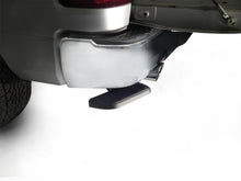 Cargar imagen en el visor de la galería, AMP Research 20-24 Chevrolet Silverado 2500/3500 BedStep - Negro