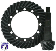 Cargar imagen en el visor de la galería, Yukon Gear High Performance Gear Set For Toyota Land Cruiser in a 4.11 Ratio