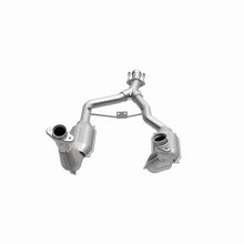 Cargar imagen en el visor de la galería, MagnaFlow Conv DF 96-98 Ford Mustang 3.8L