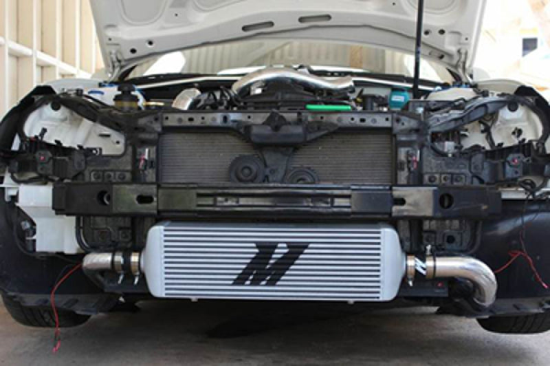 Intercooler universal Mishimoto - Línea J