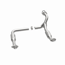 Cargar imagen en el visor de la galería, MagnaFlow Conv DF 06-09 Ford Explorer / 06-10 Mercury Mountaineer 4.6L Y-Pipe Assembly (49 State)